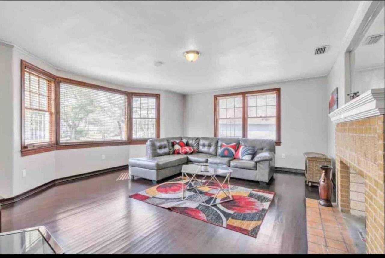 Comfy Pet Friendly Home In Jacksonville Mins To Downtown'S Exterior photo