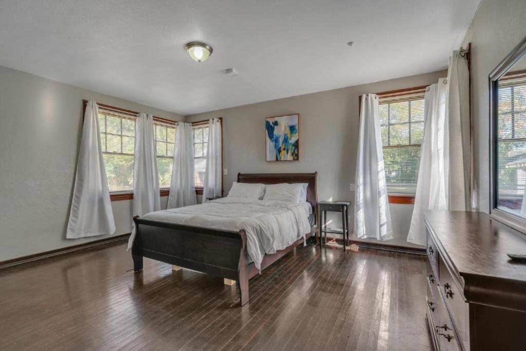 Comfy Pet Friendly Home In Jacksonville Mins To Downtown'S Exterior photo