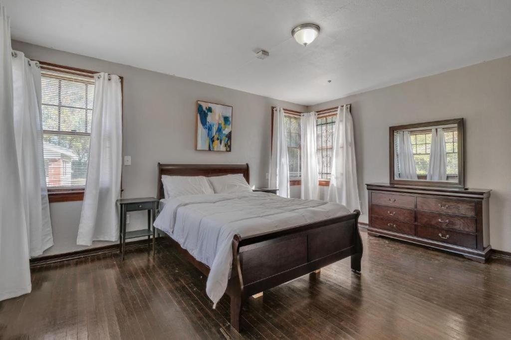 Comfy Pet Friendly Home In Jacksonville Mins To Downtown'S Exterior photo